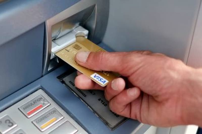 bank transactions, Vanishing Funds From Equity Bank And Zenith Bank Customers' Accounts, Bank Fraud: Tips To Avoid ATM, POS, Fuel Pump Skimming, Nigerian Banks Cut Debit Card Spending Limit To $20